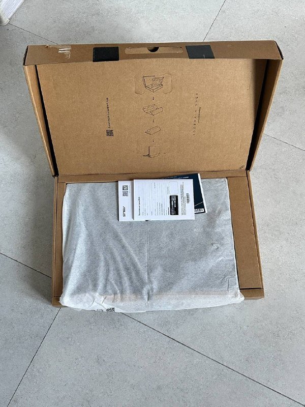 ASUS VivoBook 18 3