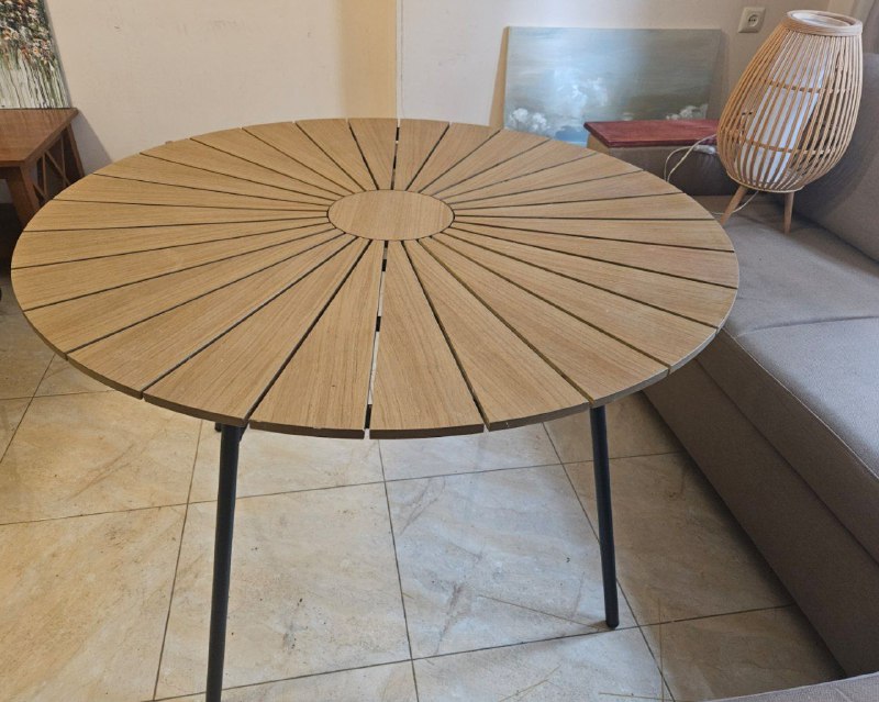 Стол Jusk, кресло Jusk, скамейка Jusk, столик IKEA, фонтан Jusk, светильник 6