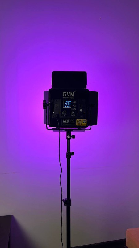 GVM 800D-RGB, Viltrox VL-40T студийные световые панели
