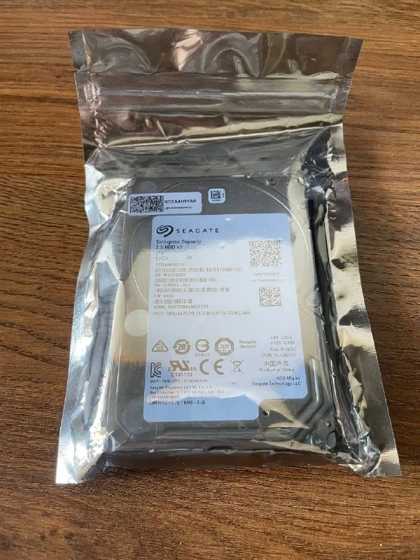 Жесткий диск Seagate 2 ТБ SATA 2.5" 1