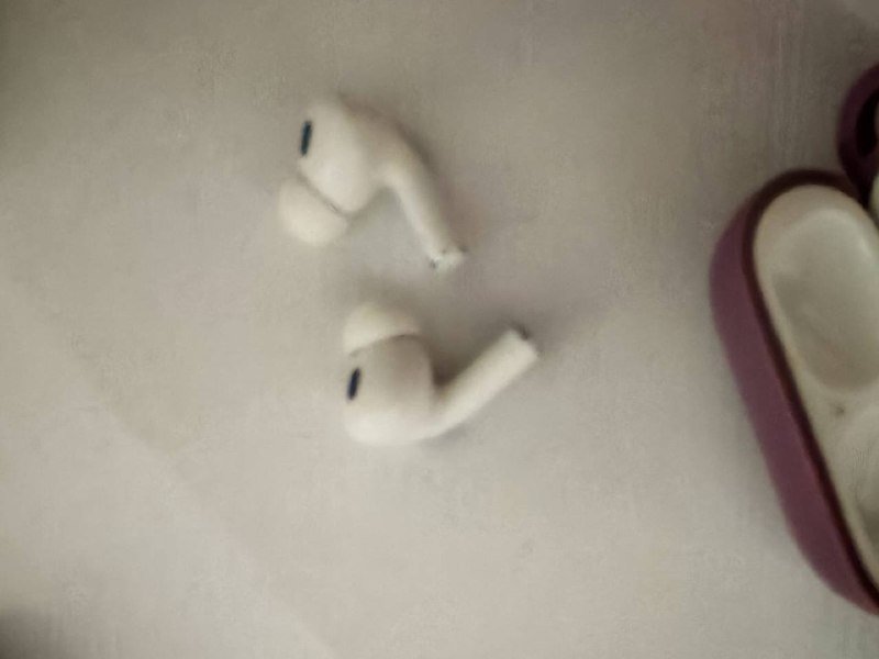 apple AirPod 2 6
