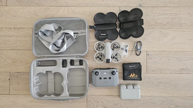 DJI Neo дрон, пульт, аккумуляторы, хаб 1