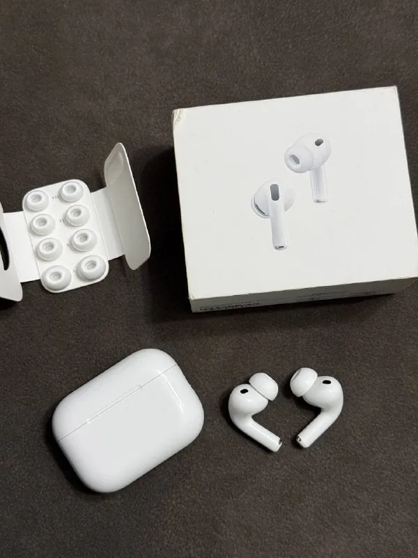 Apple AirPods Pro 3 1