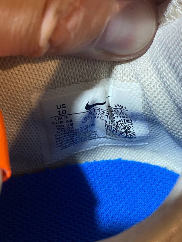 Кроссовки Nike 6