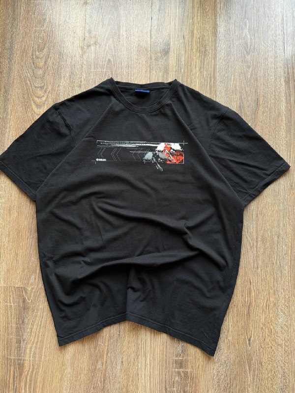 Шорты Carhartt, сумка Kipling, кепка Saucony, женские джинсы True Religion, футболка Yamaha, штаны Nike, поло Stone Island, джинсы Weekend Offender, шорты Evisu 5