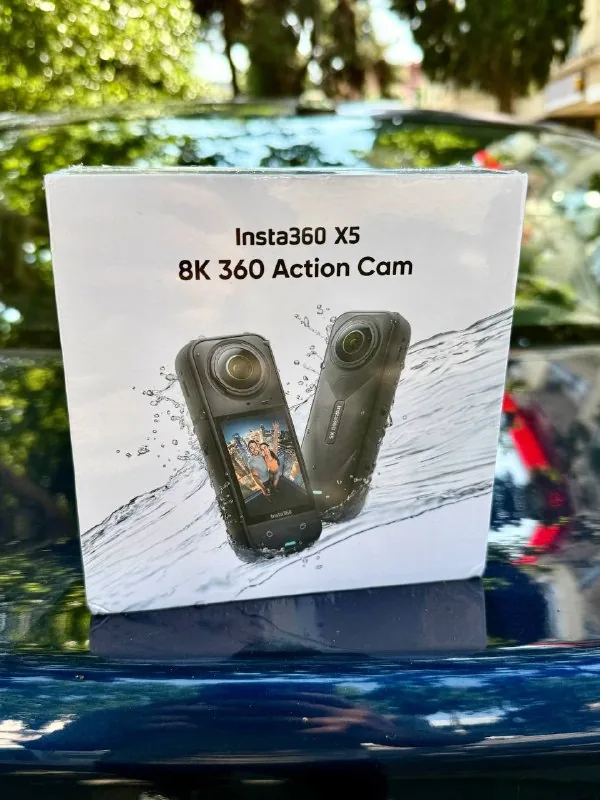 Insta360 X5