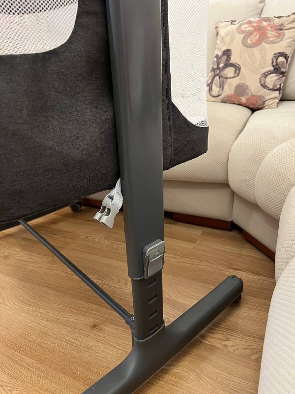 Детская кроватка, молокоотсос, зимняя обувь, кокон, комбинезоны 2