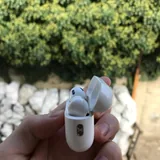 Apple AirPods Pro 2 5
