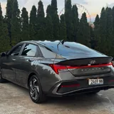 HYUNDAI ELANTRA LIMITED Hybrid 2