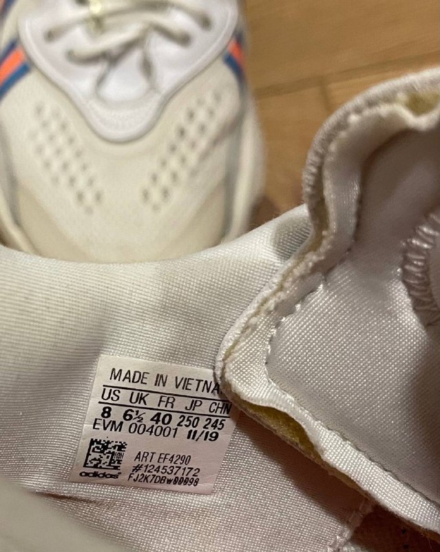 Кроссовки ADIDAS OZWEEGO размер 39 5
