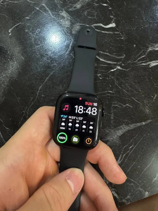 Apple Watch, Casio G-Shock, Edifice 1