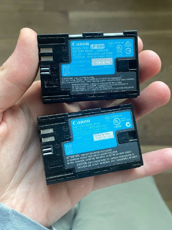 Зарядное устройство Canon battery charger lc-e6e, батареи lp-e6n lp-e6 4