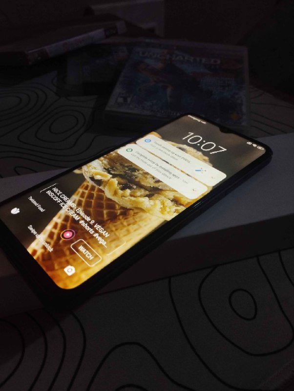 Телефон Poco M5