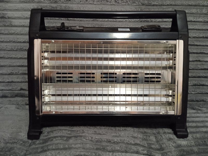 Кварцевый обогреватель