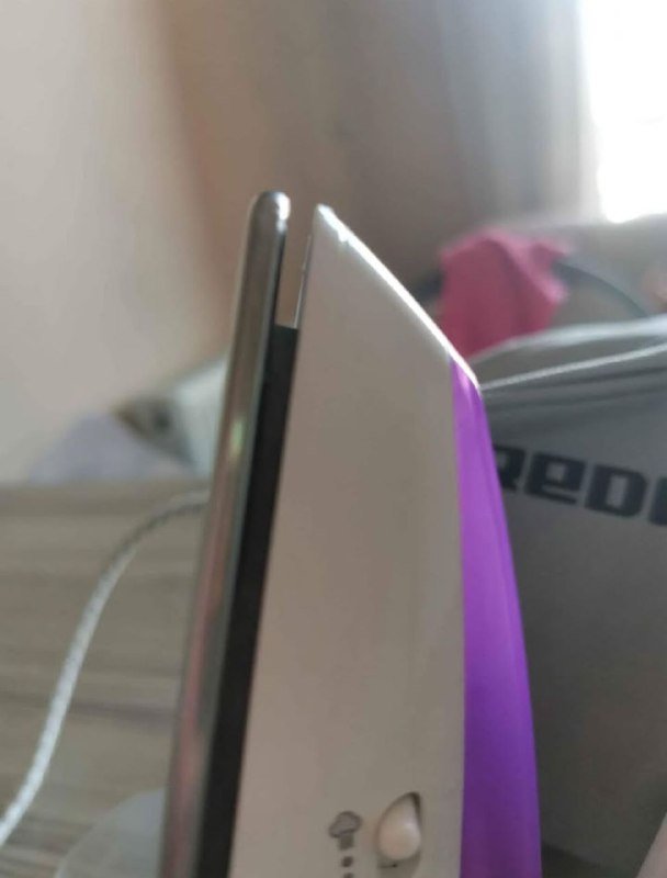 Складной утюг с режимом отпаривания Redmond 5