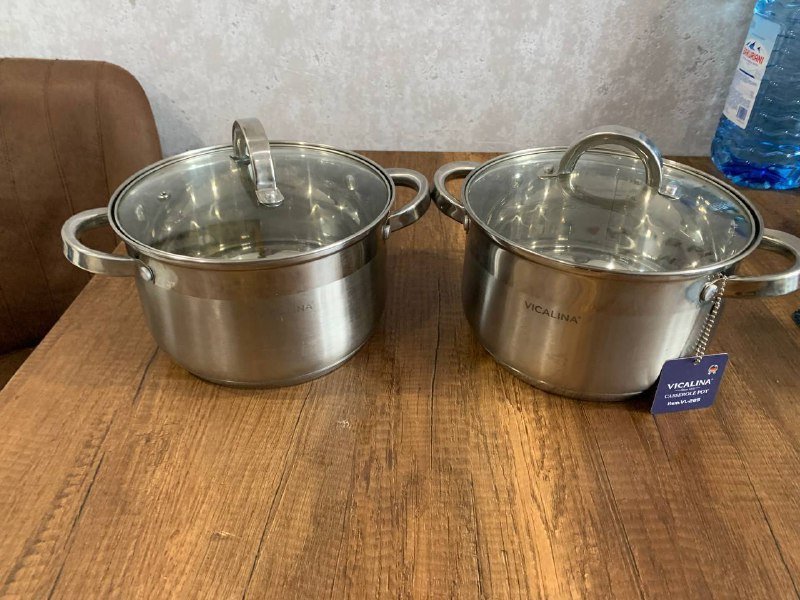 Ёлочка, гирлянда, ёлочные игрушки, подсвечники, казан, кастрюли, сковорода гриль, вафельница