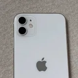 iPhone 11, три чехла 3