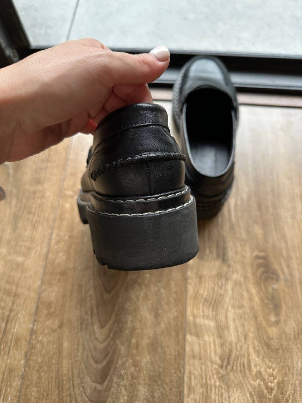 Черные кожаные лоферы 37-37,5 размер 3