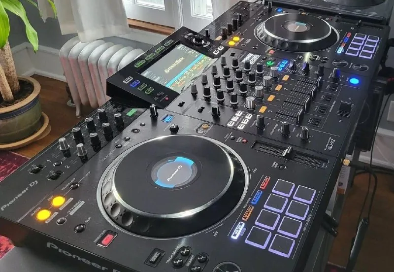 Pioneer XDJ-XZ