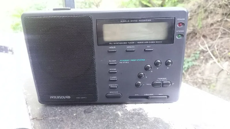 Радиоприёмник INTERSOUND TRS 130 PLL