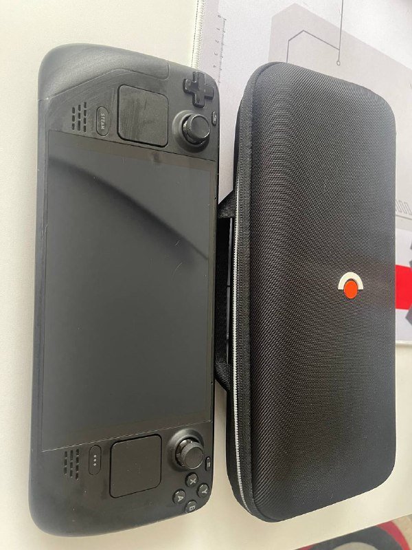 Steam Deck OLED 512GB консоль с чехлом и зарядкой