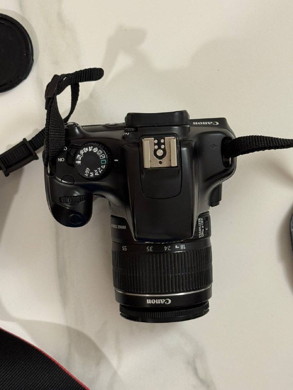 Фотоаппарат Canon EOS 1100D с объективом 2