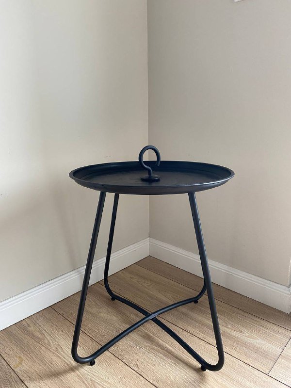 Журнальный столик