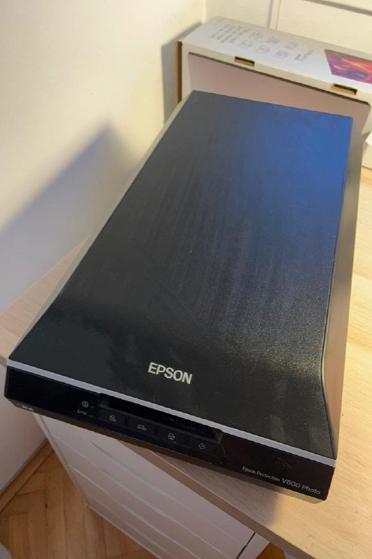 Сканер Epson V600