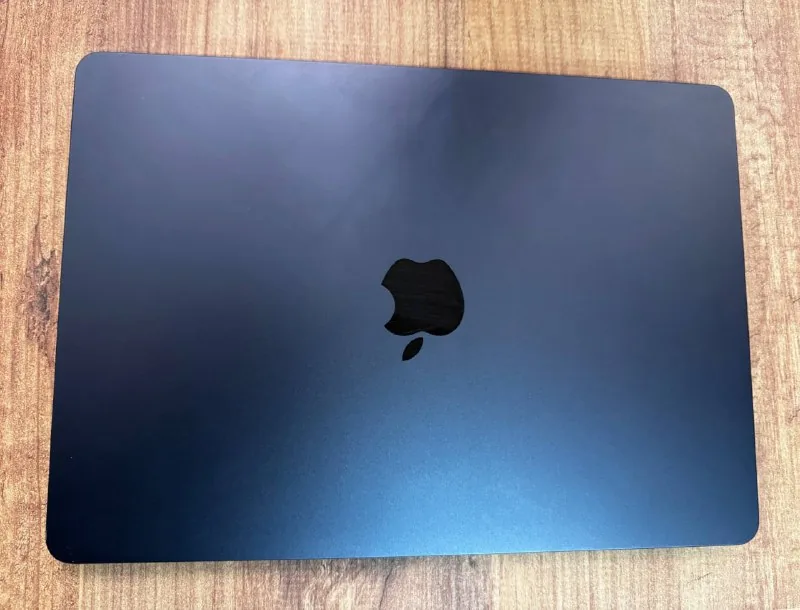 MacBook Air M2 (2022), Midnight, 16 ГБ, 256 ГБ 1
