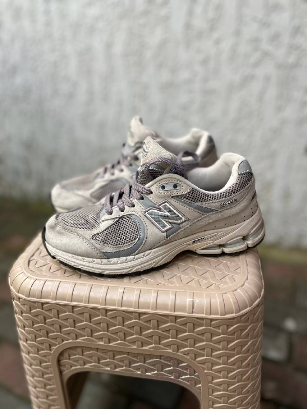 New Balance размер 38