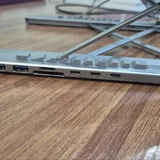Складная подставка Unitek с USB-C хабом 2