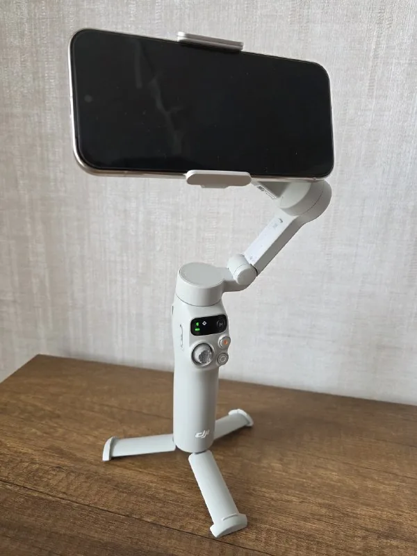 DJI Osmo Mobile 7