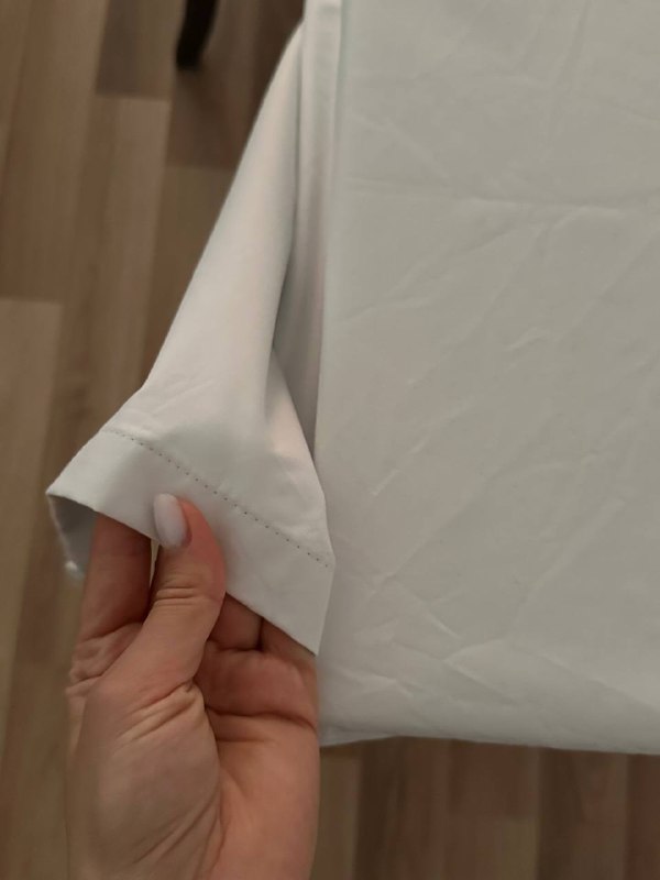White tablecloth 2