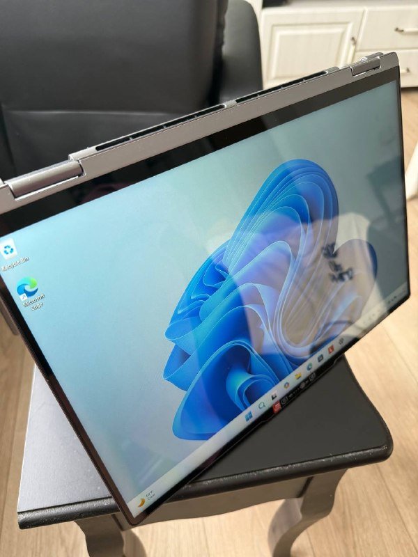 Lenovo Yoga 7 2-in-1 16" Touchscreen Laptop 6