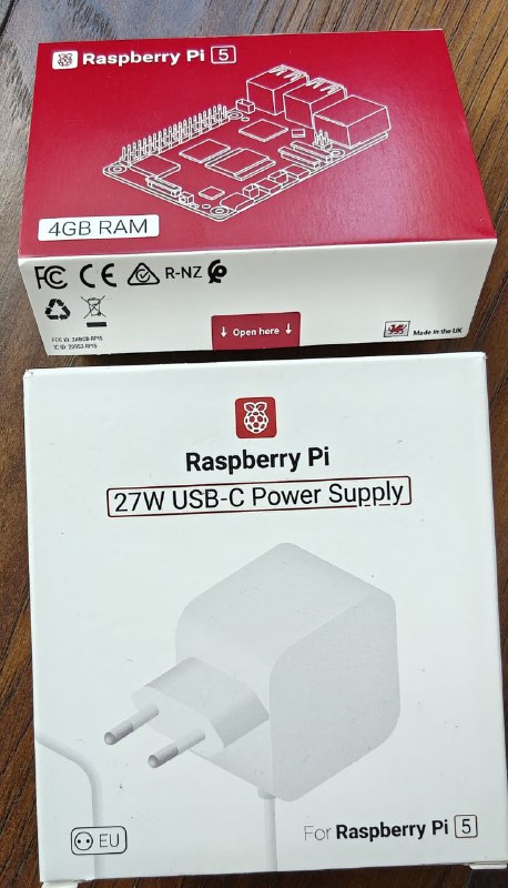 Raspberry Pi 5 4Gb с кулером и блоком питания 2