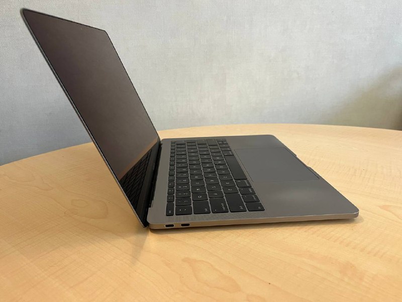 Ноутбук Apple MacBook Pro 13" a1708 3