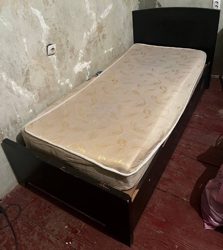 Кровать, матрас