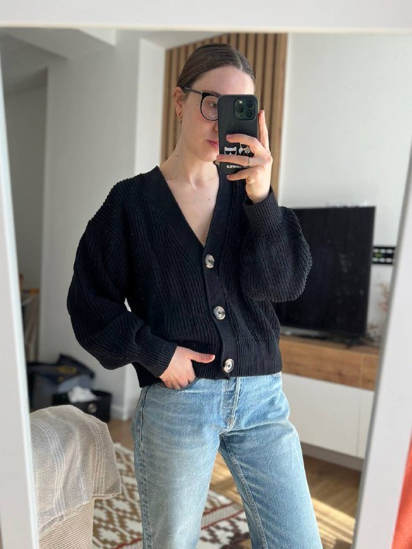 Жилет Sela, джинсовые шорты Mango, трикотажная водолазка, свитер, кардиган H&M, ветровка анорак, спортивные штаны, летние штаны Reserved, боди, джинсы Gloria Jeans 5