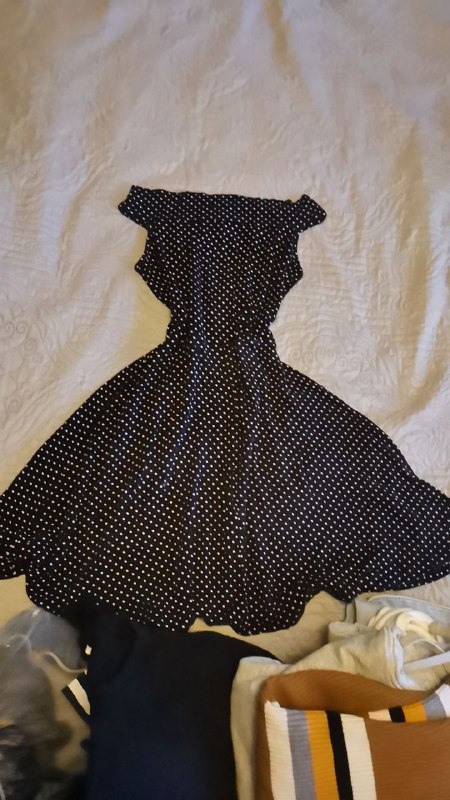 Оранжевое платье Guess, белое платье Теранова, туника h&m, худи Теранова, водолазка Ньюйоркер, платье в горошек, шорты, джинсы дефакто, джинсы зара, футболка теранова 7