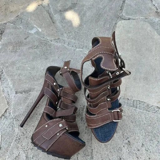 Женская обувь на высоком каблуке, размеры 39–41