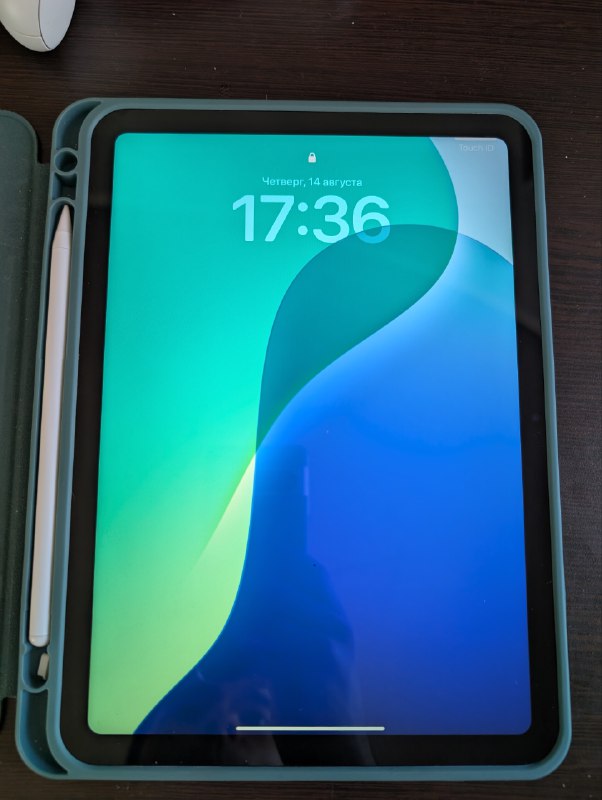 Ipad 10 64Гб с чехлом и стилусом