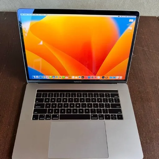 MacBook Pro 2017 15 дюймов