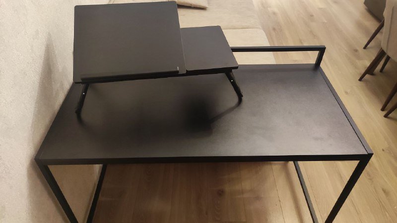 Офисные стулья IKEA MARKUS, Рабочие столы 4