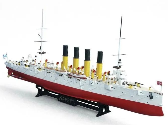 Модель для сборки/склейки Крейсер ВАРЯГ 1/350 5