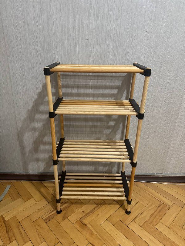 Стеллаж, умные весы Xiaomi, брюки, пиджак Zara, гирлянда, наушники JBL, фотоаппарат Зенит