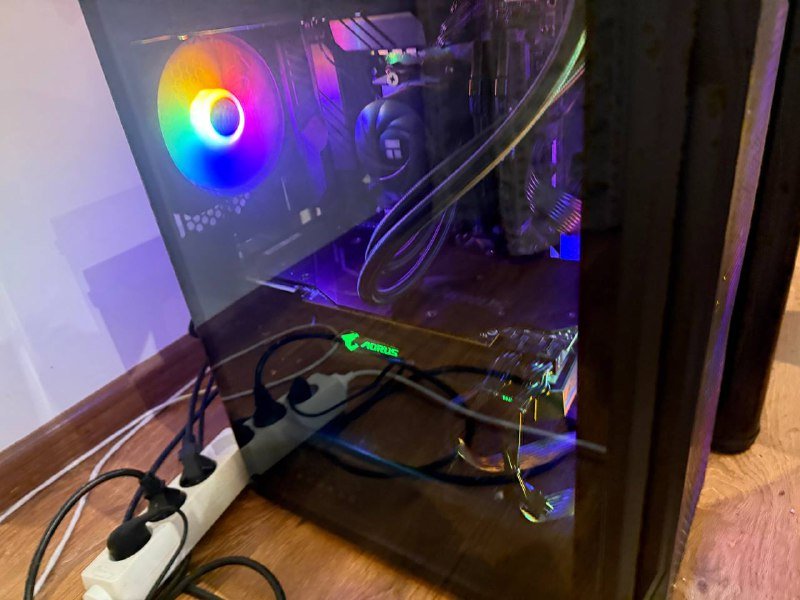 Игровой ПК Ryzen 5 5500, RTX 2080, 32GB RAM, SSD, 2 монитора, стол, клавиатура 4