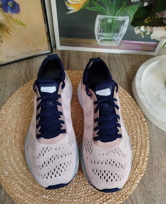 Кроссовки New Balance, Кроссовки Nike 4