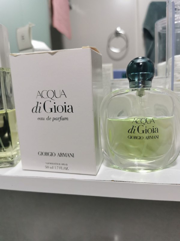Chanel Crystalle eau Verte, Giorgio Armani Acgua di Gioia, Chanel Crystalle парфюмерия 3