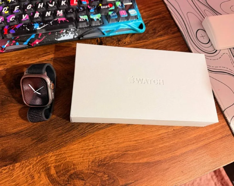 Apple Watch Ultra 2 titanium 4