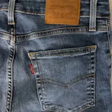 Levi’s jeans, Massimo Dutti top 5